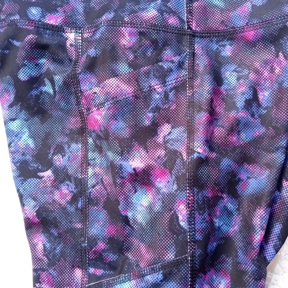 NWT Avia Capri Leggings size S (4-6) - Picture 6 of 11